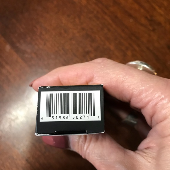 Too Faced Melted Latex lipstick Strange Love - Picture 6 of 6